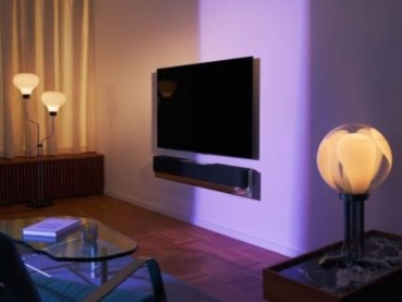 BeoSound Theatre inkl. LG TV und Standfuss / Wandhalterung